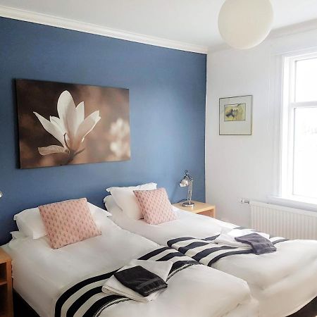 Refurinn Reykjavik Guesthouse Экстерьер фото