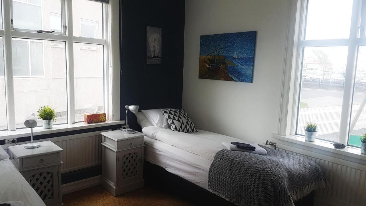 Refurinn Reykjavik Guesthouse Экстерьер фото