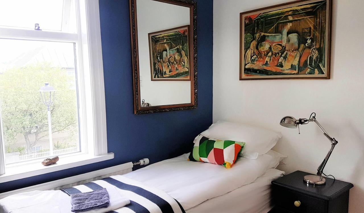 Refurinn Reykjavik Guesthouse Экстерьер фото