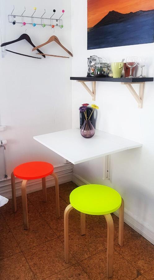 Refurinn Reykjavik Guesthouse Экстерьер фото